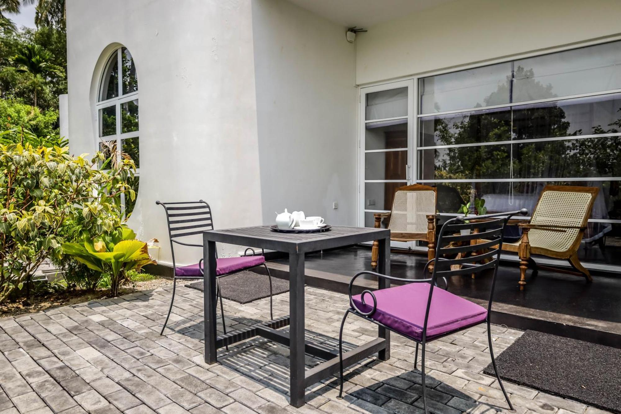 The Flame Tree Estate & Hotel Kandy Room photo