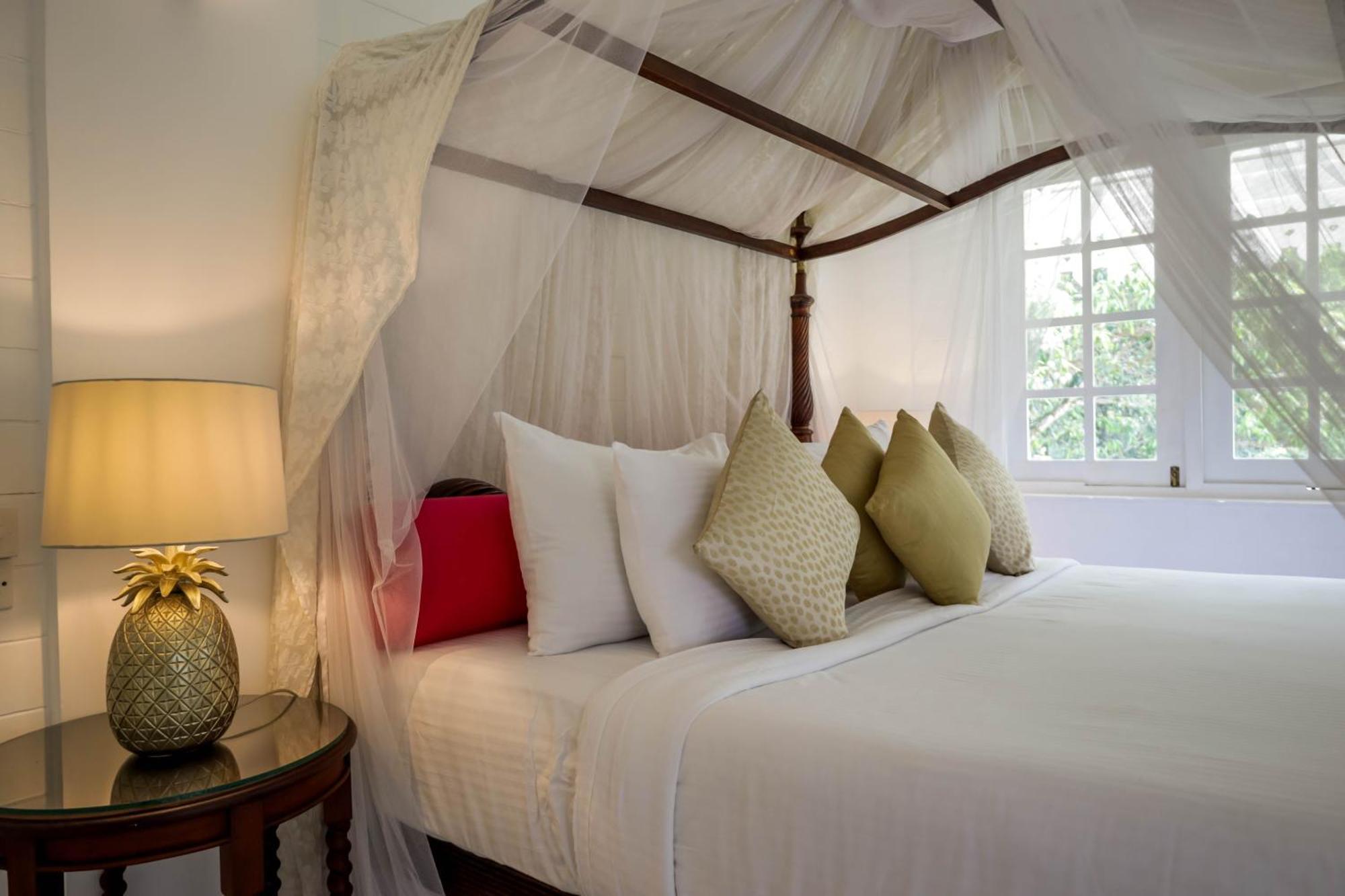 The Flame Tree Estate & Hotel Kandy Room photo