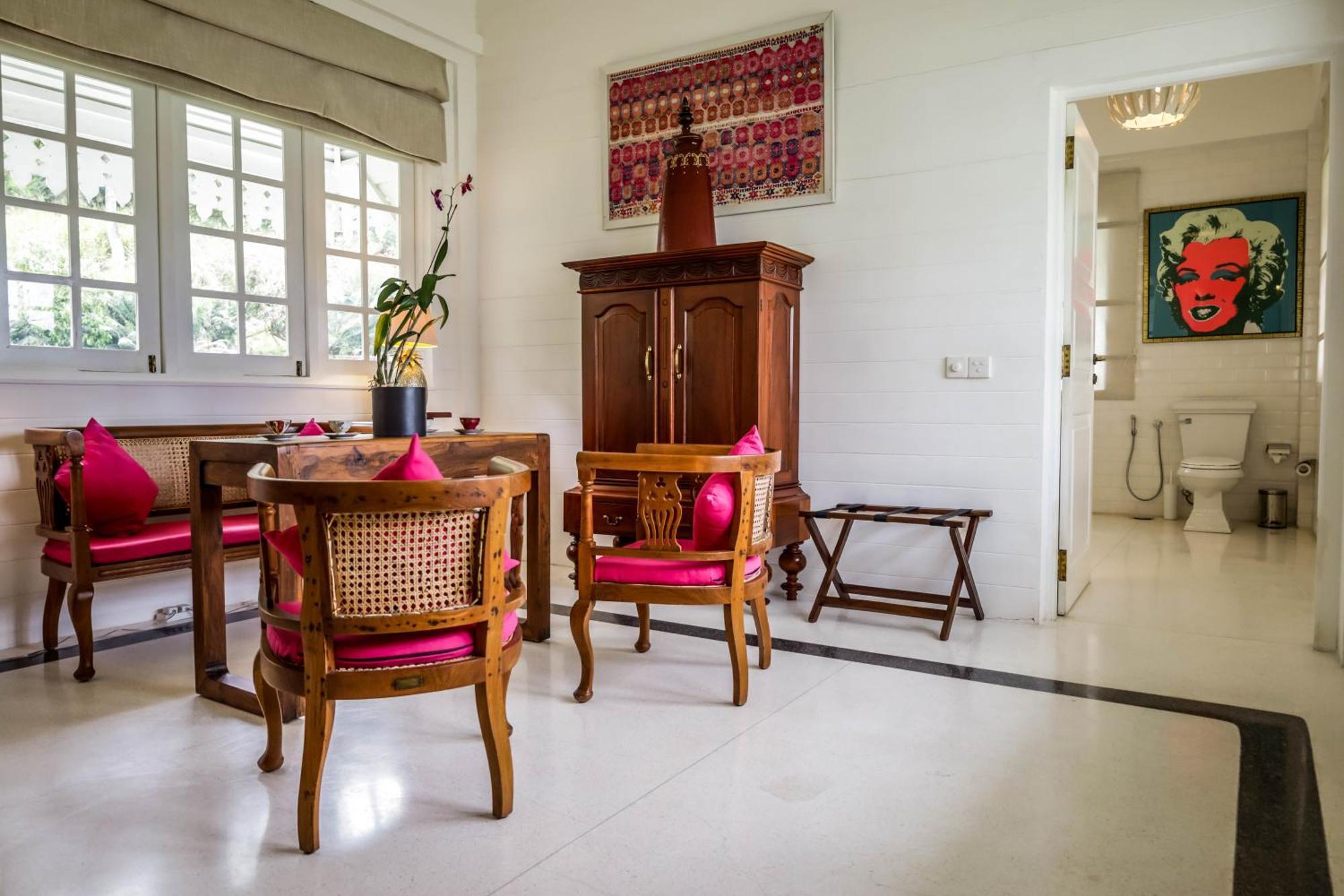 The Flame Tree Estate & Hotel Kandy Room photo